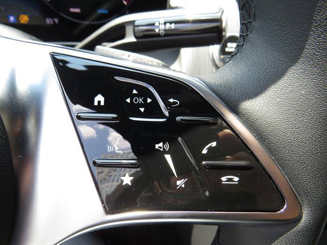 Used 2026 Mercedes-Benz GLC 300 4MATIC image 12