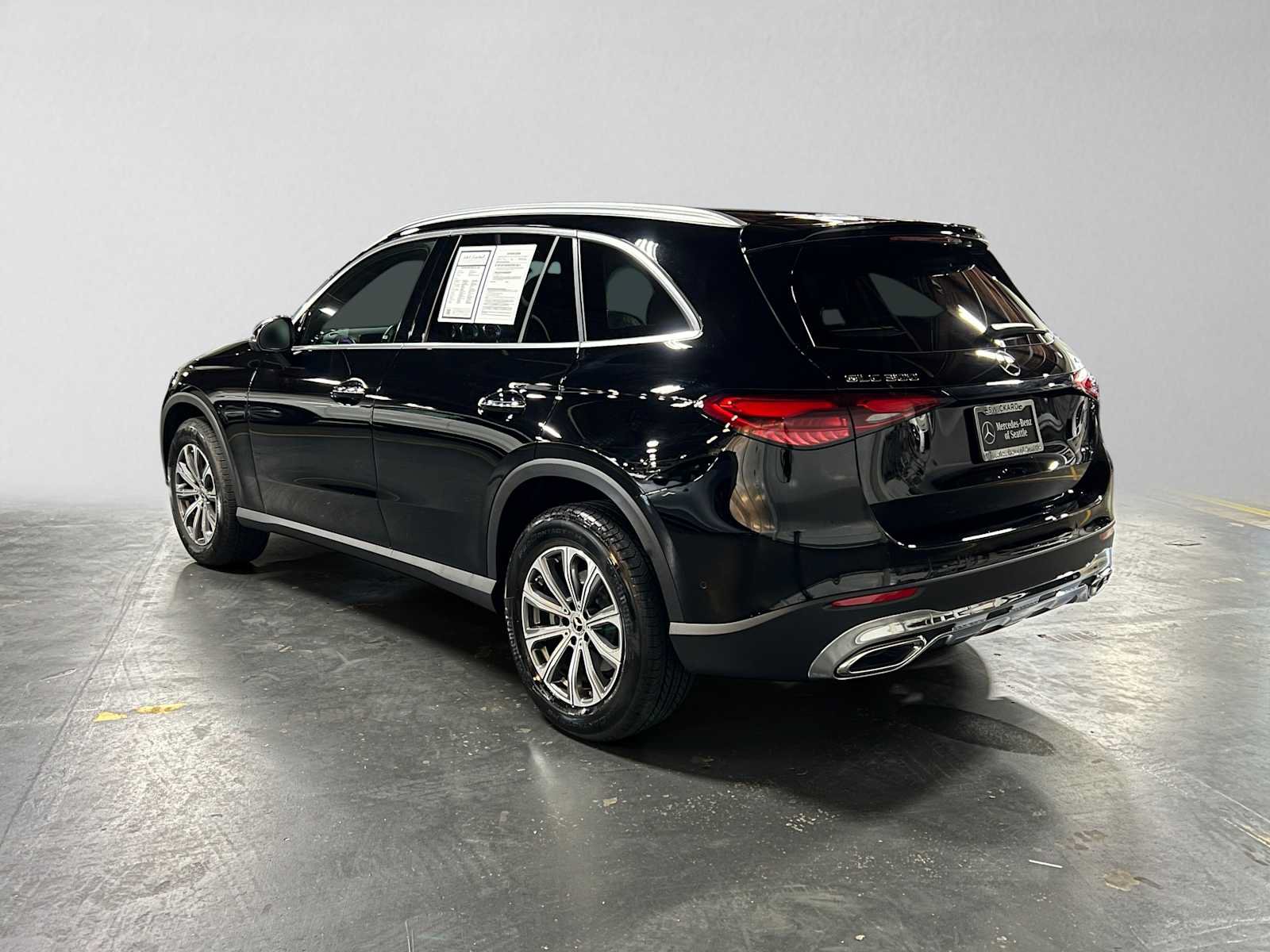 Used 2026 Mercedes-Benz GLC 300 4MATIC image 5