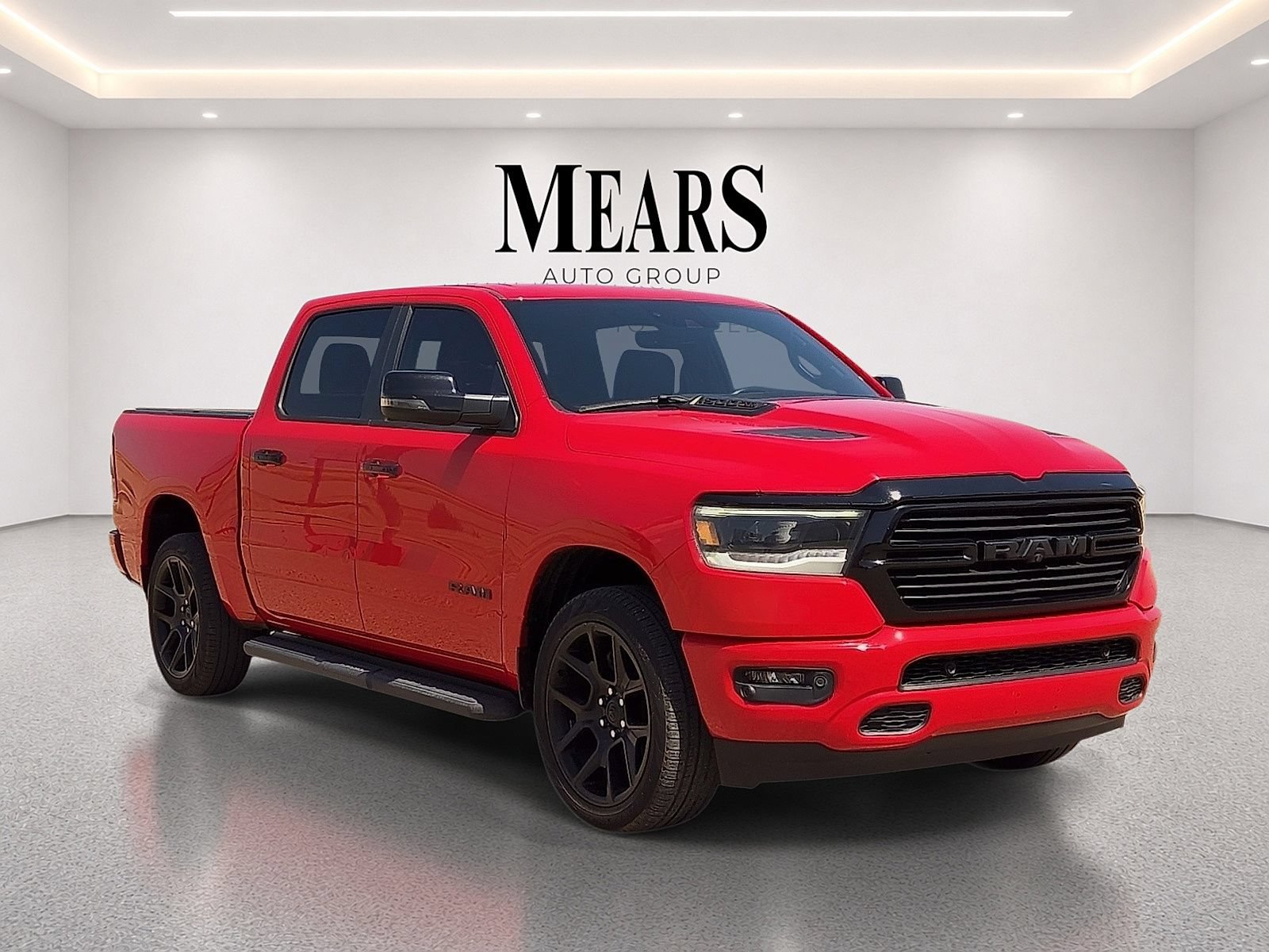 Used 2023 RAM 1500 Laramie AWD/4WD image 7