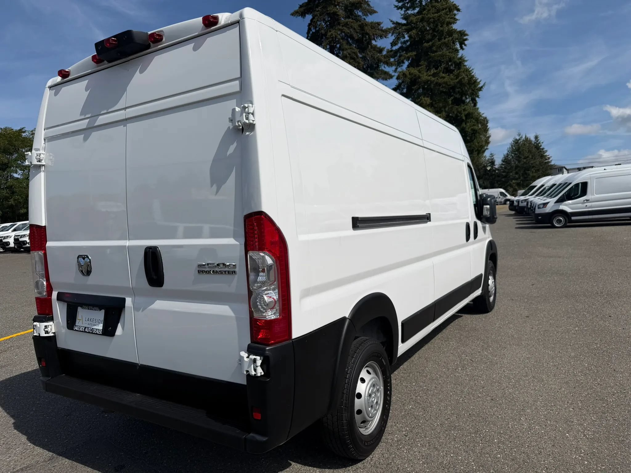 Used 2023 RAM ProMaster 2500 FWD image 6