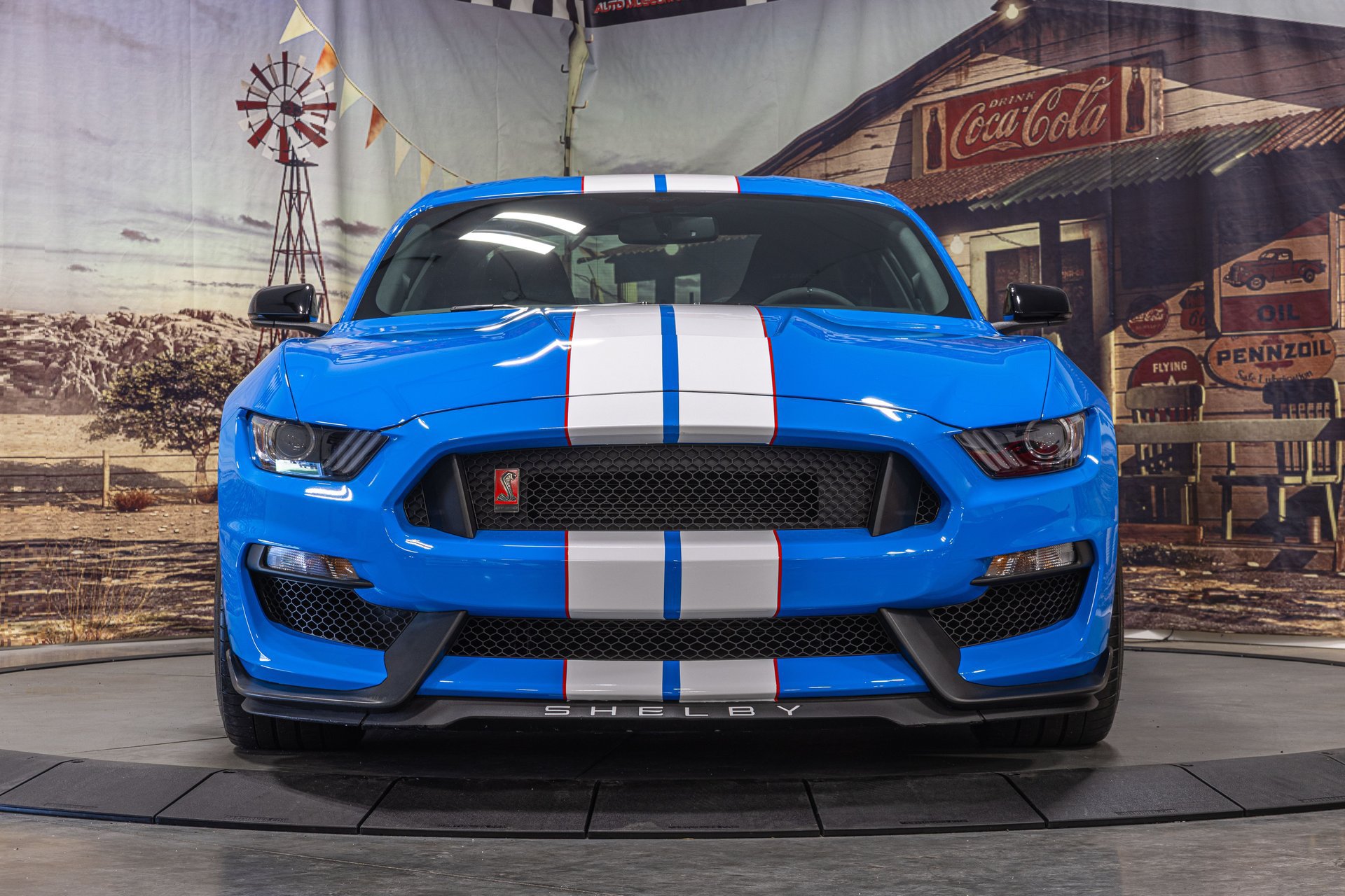 Used 2017 Ford Mustang Shelby GT350 w/ Electronics Package RWD image 3