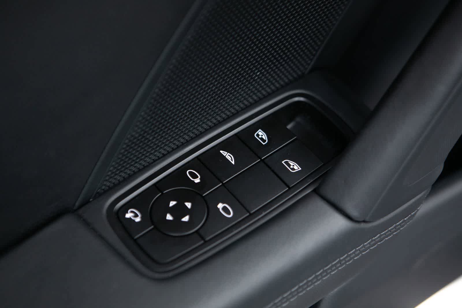 Certified 2025 Porsche 911 Carrera RWD image 24
