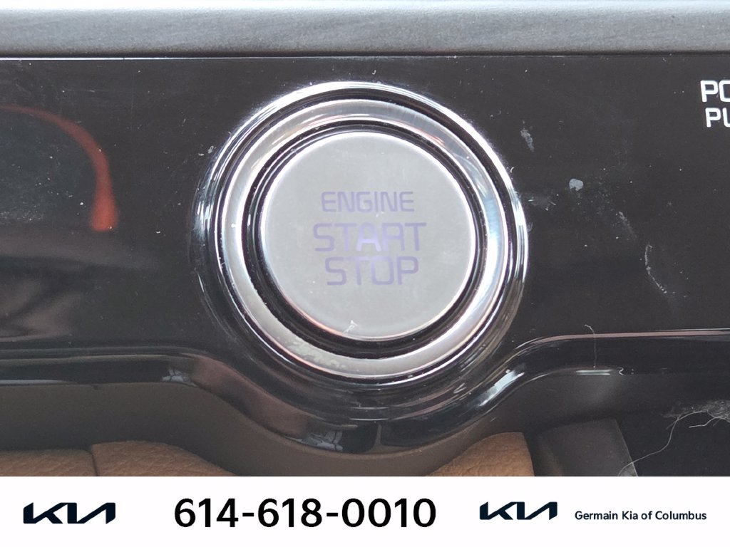 Used 2022 Kia Carnival EX FWD image 30