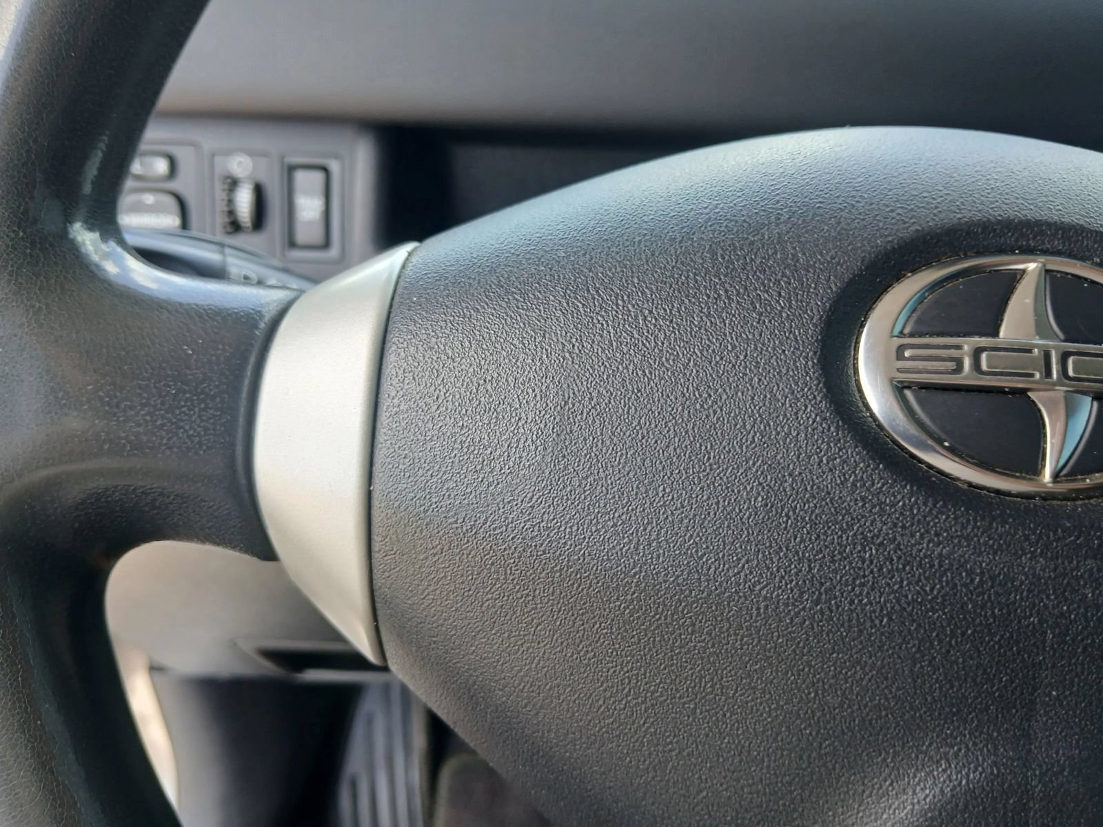 Used 2006 Scion xB FWD image 23