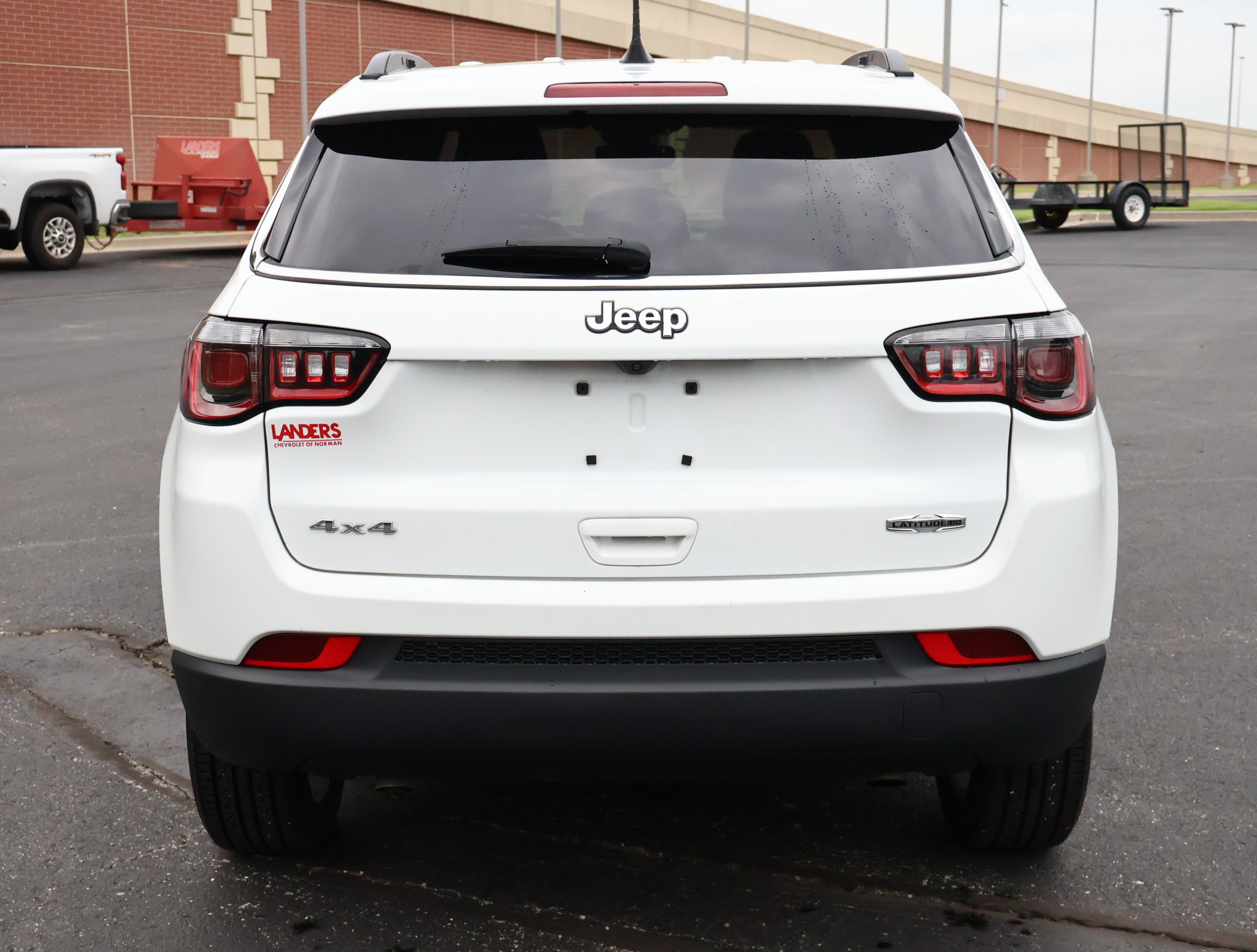 Used 2023 Jeep Compass Latitude AWD/4WD image 28