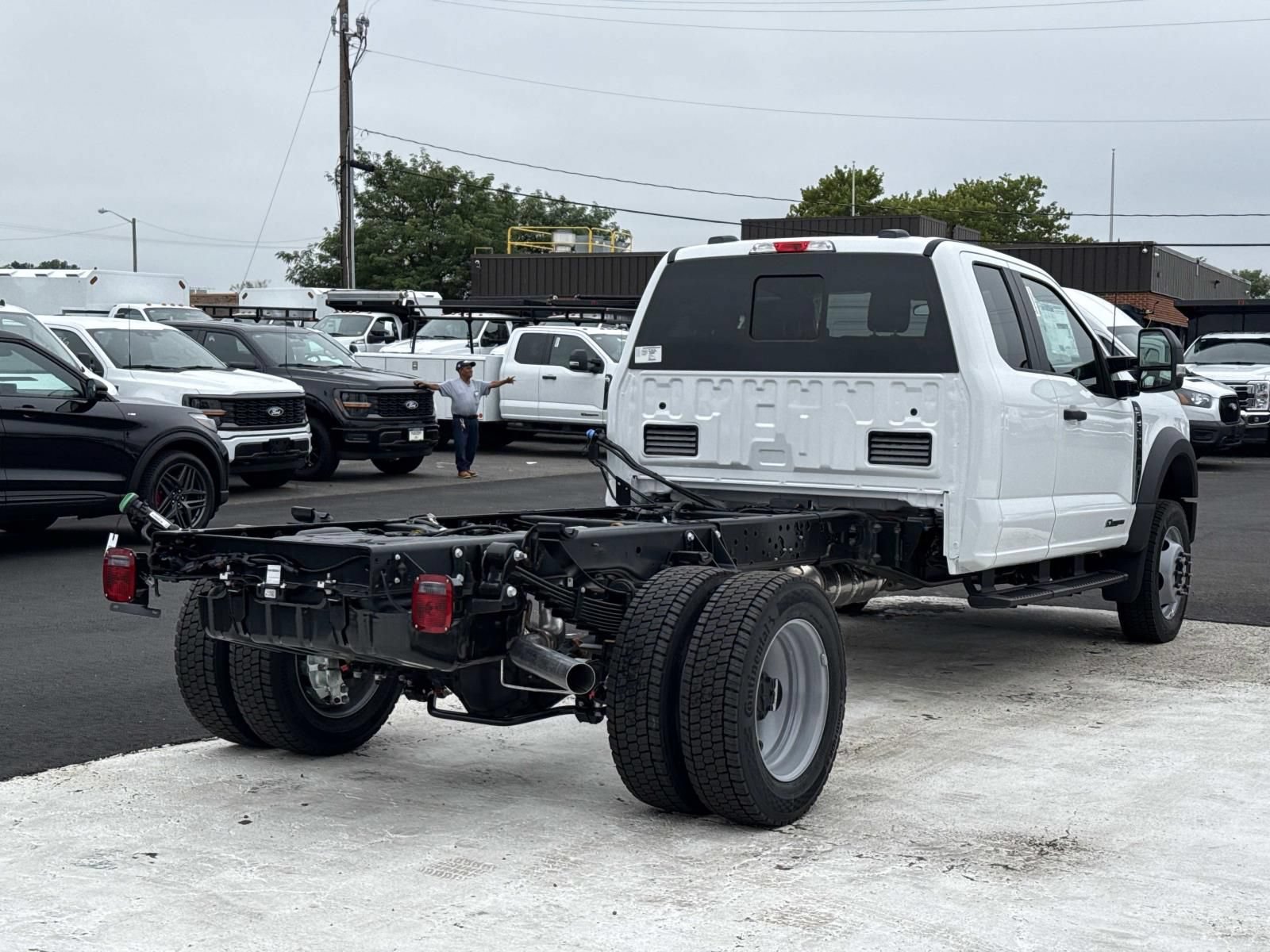 New 2026 Ford F550 4x4 Supercab Super Duty image 3