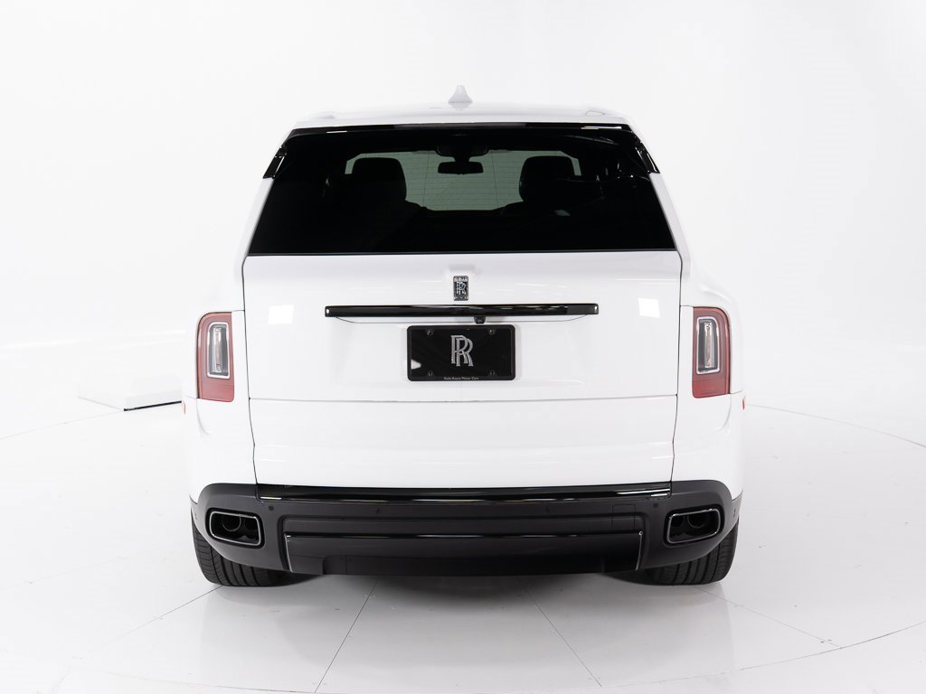 Certified 2024 Rolls-Royce Cullinan Black Badge w/ Dark Exterior Package image 4