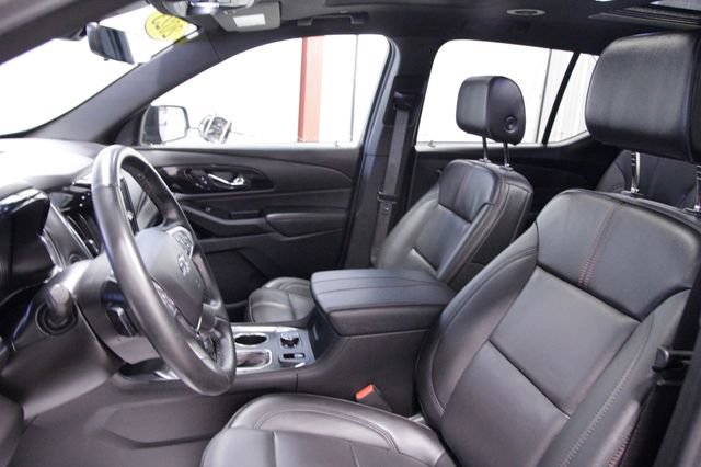 Used 2023 Chevrolet Traverse RS image 13