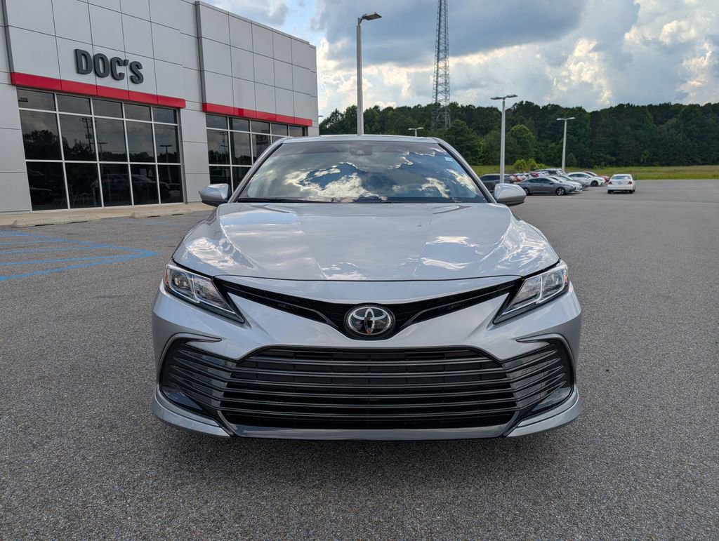 Used 2024 Toyota Camry LE FWD image 8