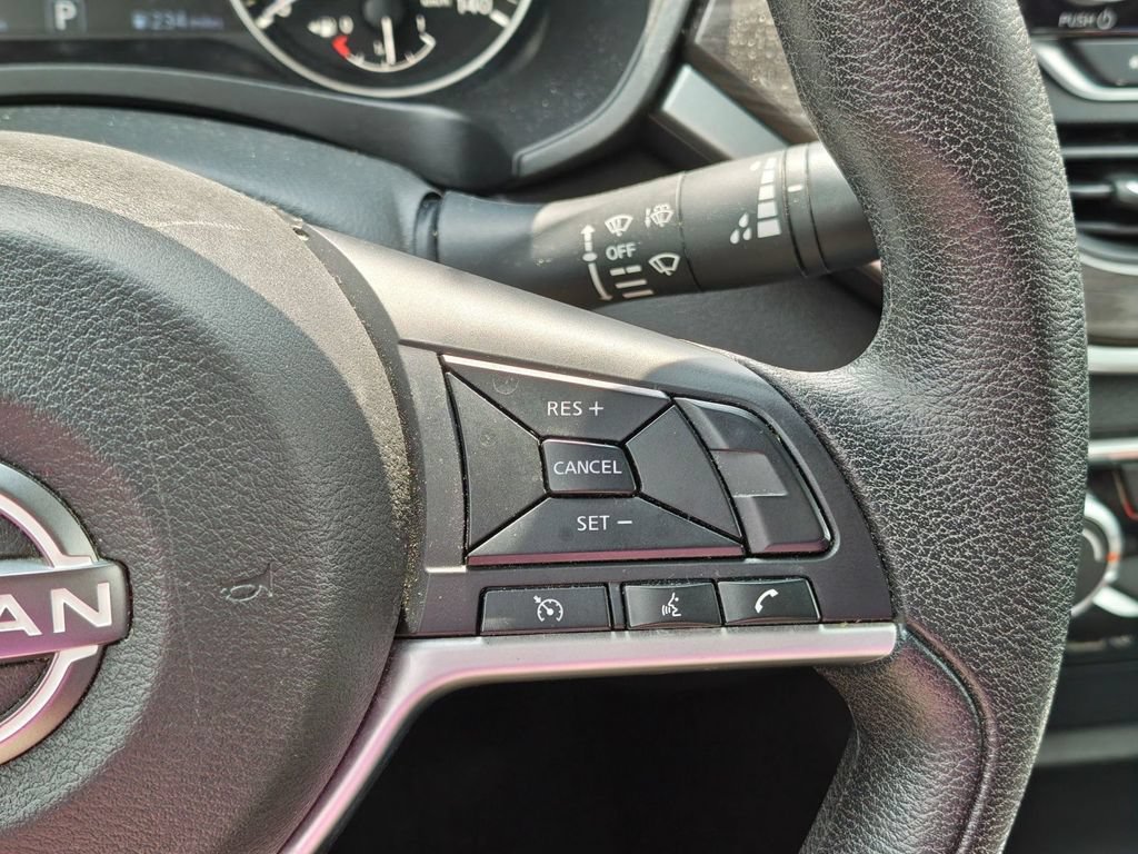 Used 2024 Nissan Altima 2.5 SV FWD image 18
