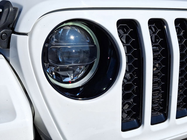 Used 2023 Jeep Gladiator Overland image 29