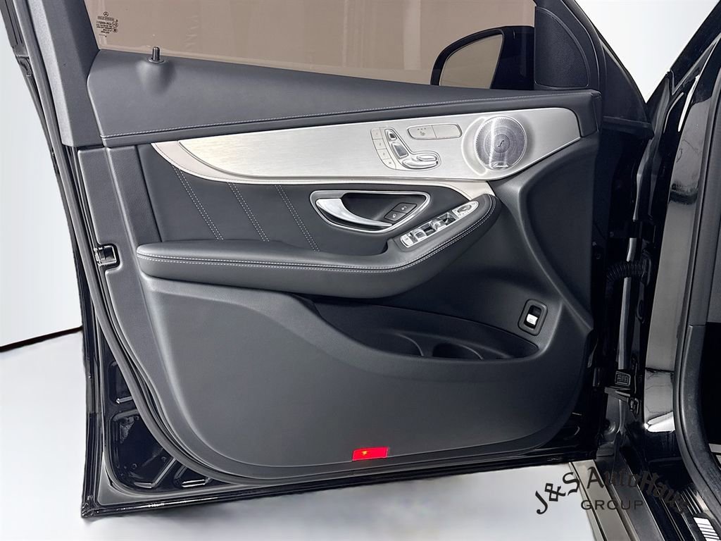 Used 2020 Mercedes-Benz GLC 63 AMG S w/ Parking Assistance Package image 23