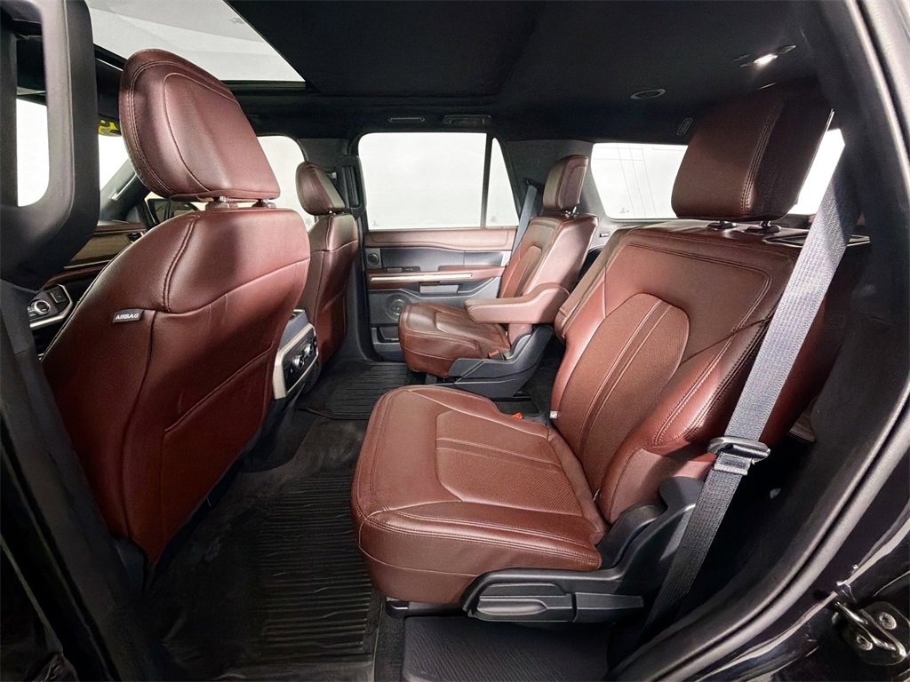 Used 2024 Ford Expedition Limited image 22