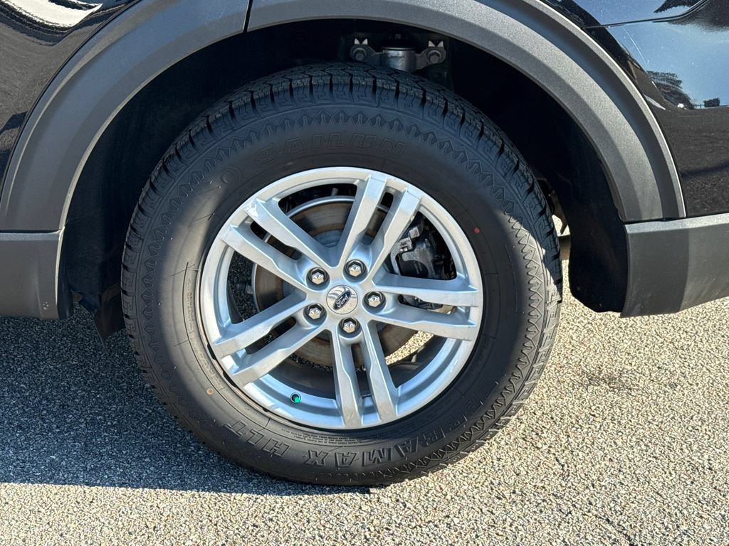 Used 2023 Ford Explorer XLT w/ Equipment Group 202A AWD/4WD image 20
