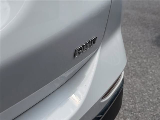 Used 2018 Chevrolet Equinox LS AWD/4WD image 19