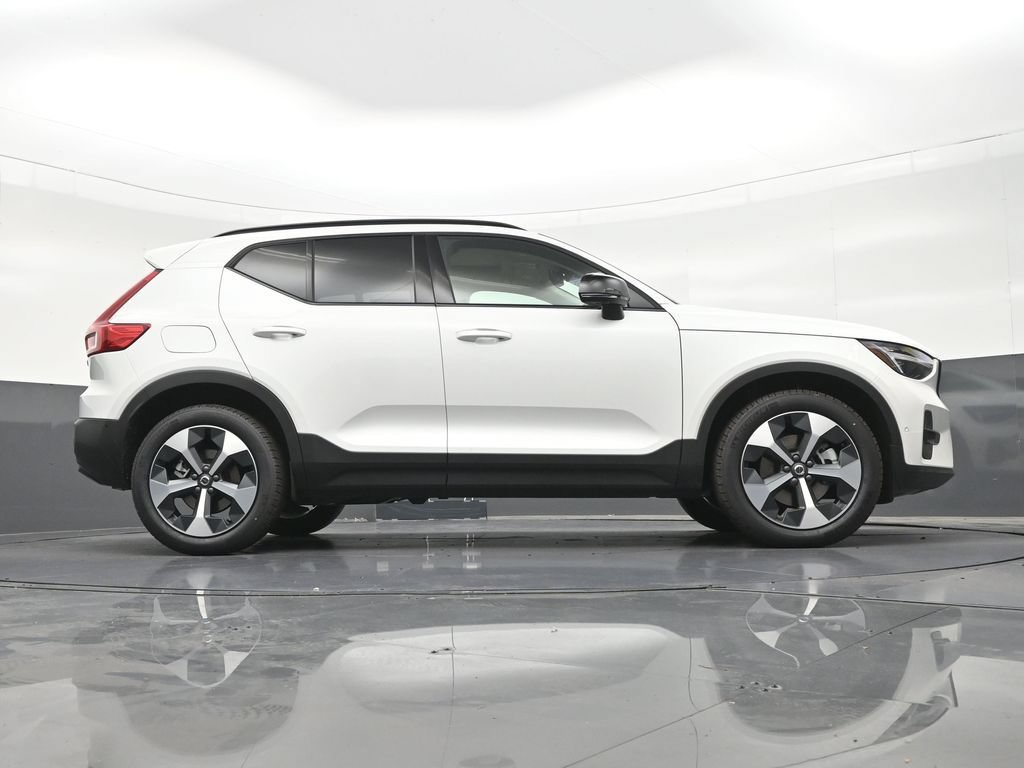New 2026 Volvo XC40 B5 Plus w/ Protection Package Premier AWD/4WD image 26