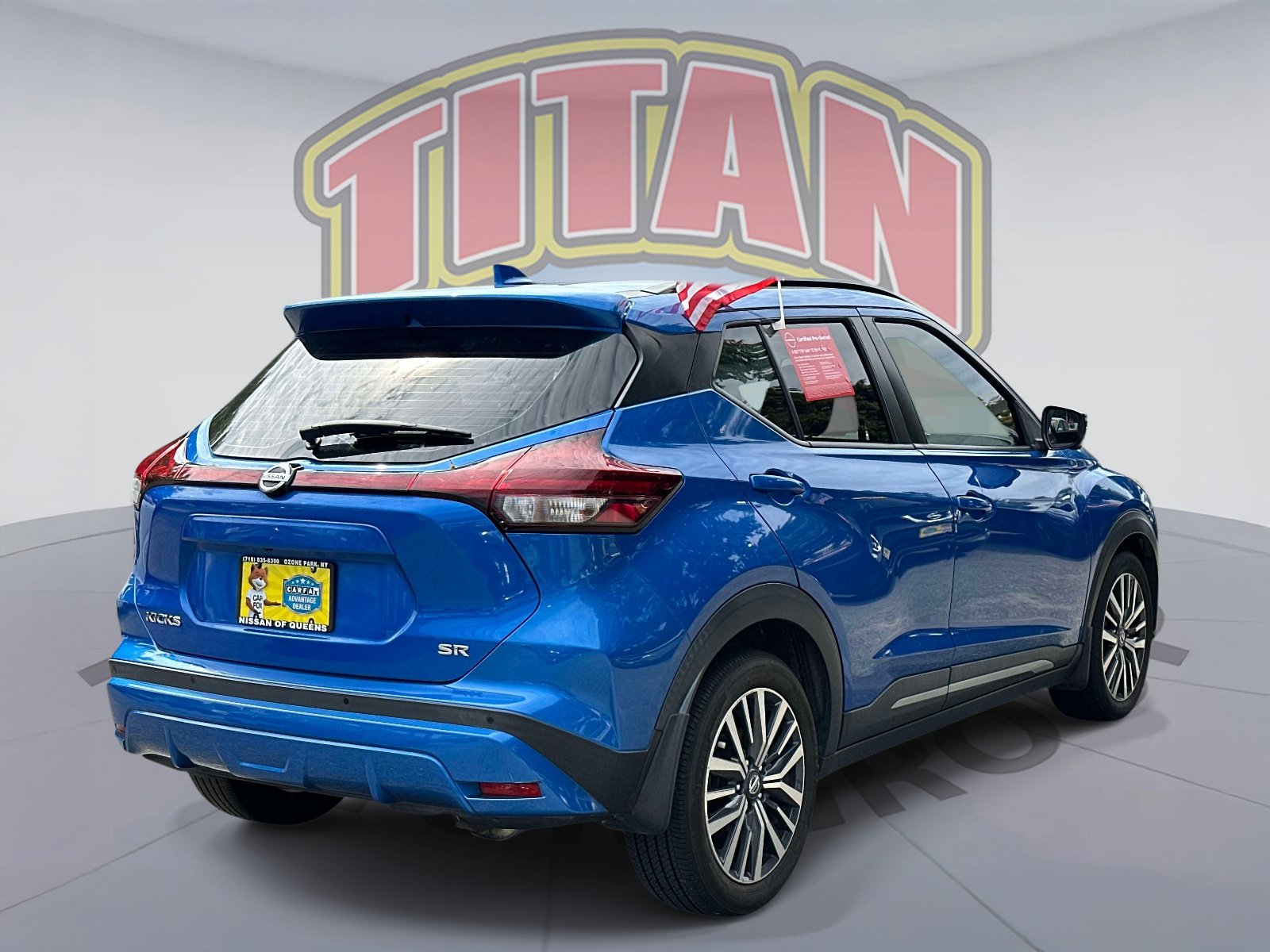 Certified 2021 Nissan Kicks SR FWD image 3