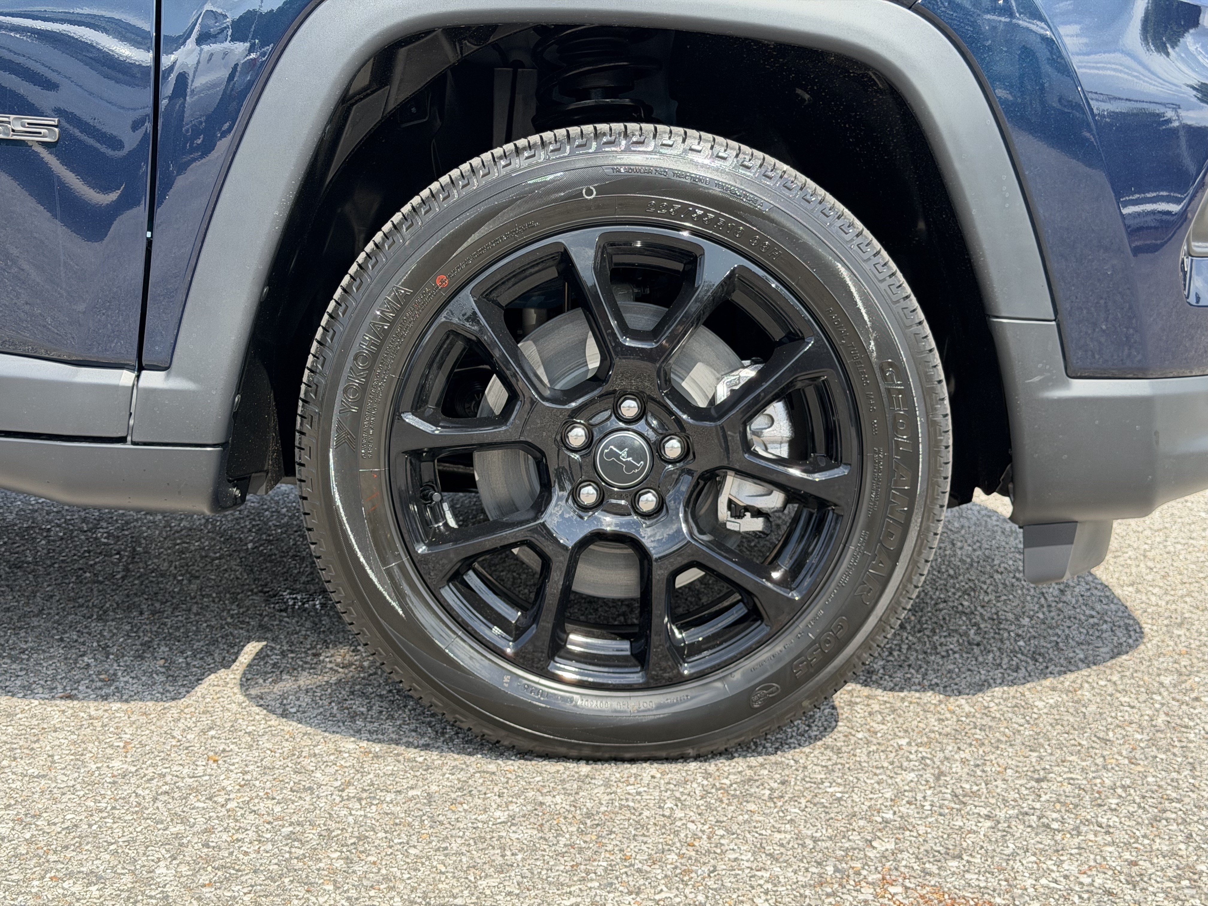 New 2026 Jeep Compass Latitude AWD/4WD image 13