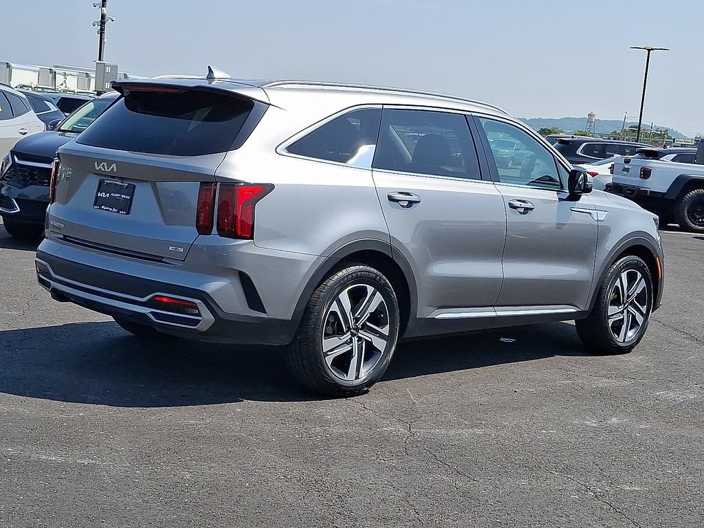 Certified 2023 Kia Sorento EX AWD/4WD image 6
