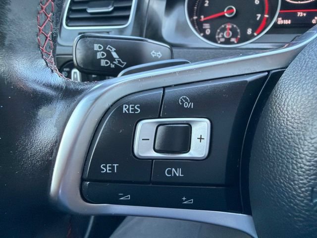Used 2017 Volkswagen Golf 4-Door FWD image 31