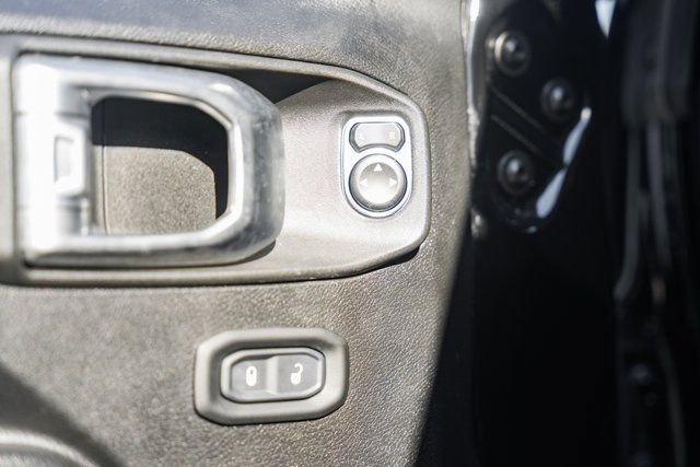 Used 2021 Jeep Wrangler Unlimited Sport image 43