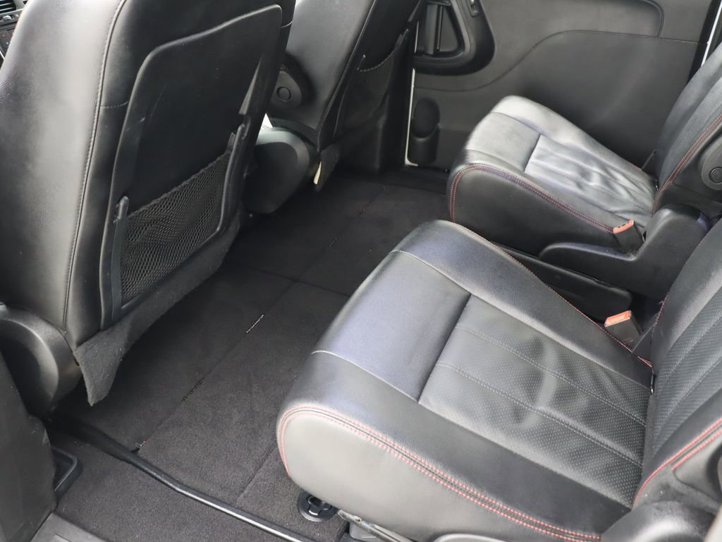 Used 2019 Dodge Grand Caravan GT FWD image 28