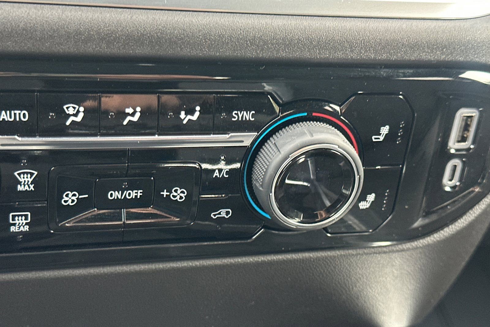 Used 2026 Chevrolet Silverado 1500 RST w/ All Star Edition Plus image 29