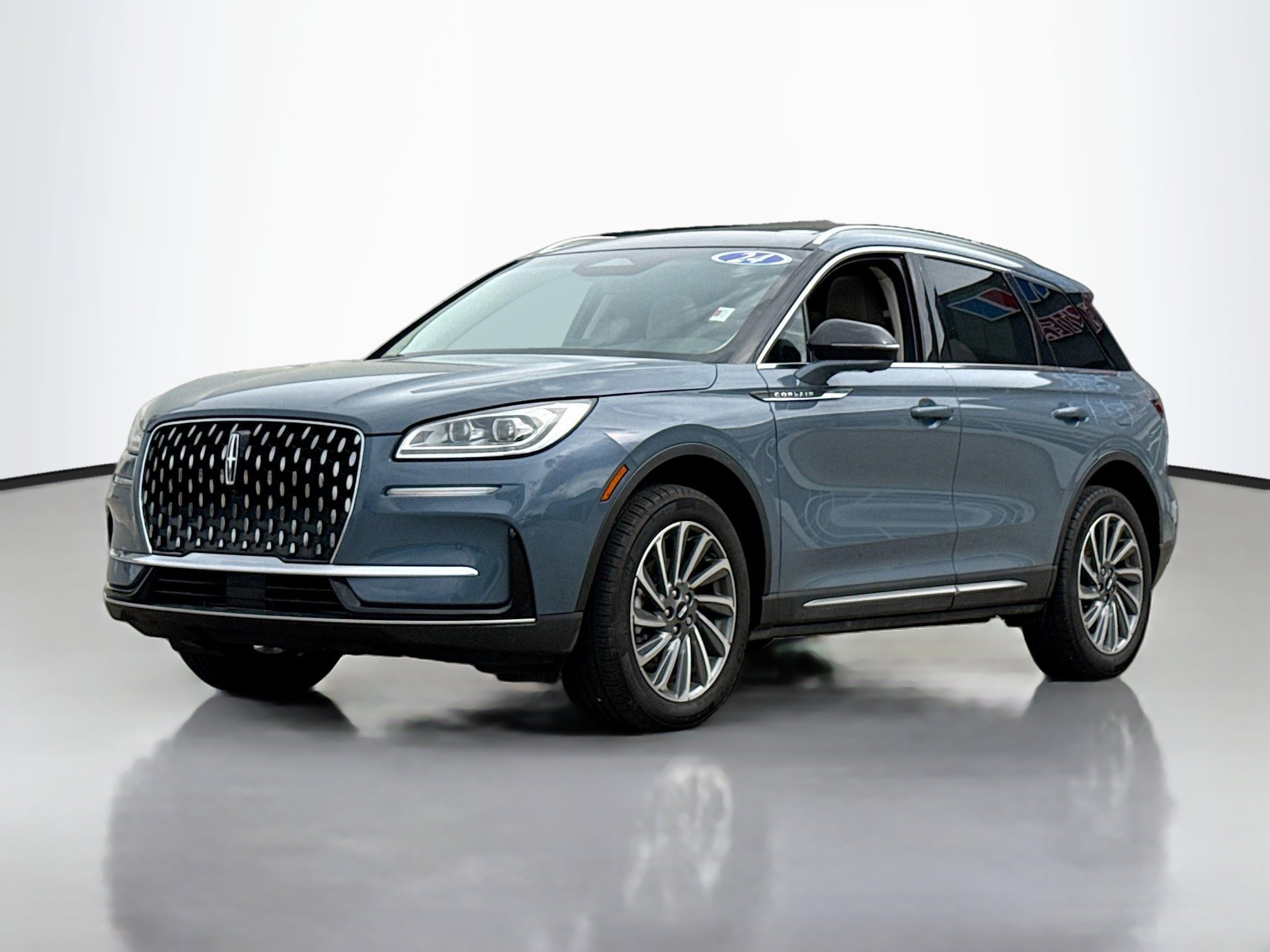 Used 2024 Lincoln Corsair Reserve w/ Equipment Group 201A AWD/4WD image 12