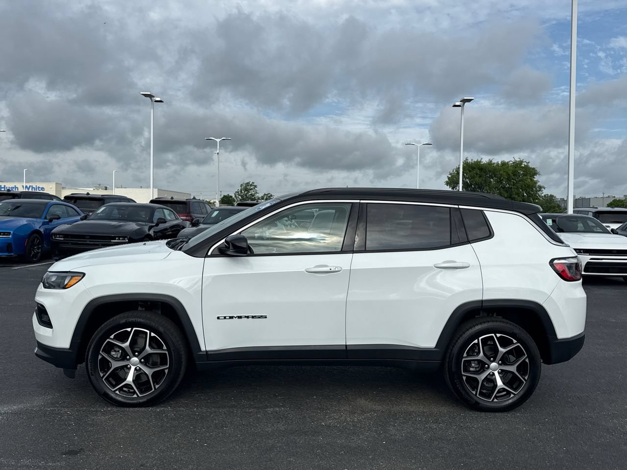 Used 2024 Jeep Compass Limited AWD/4WD image 6