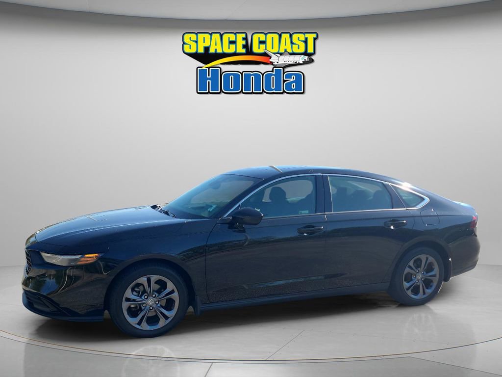 Used 2023 Honda Accord EX image 8