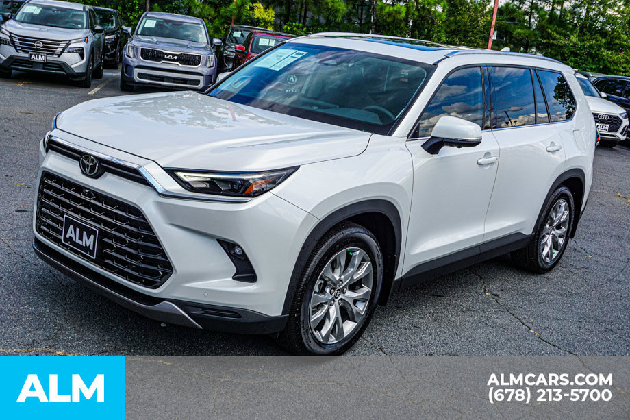 Used 2026 Toyota Grand Highlander AWD image 14