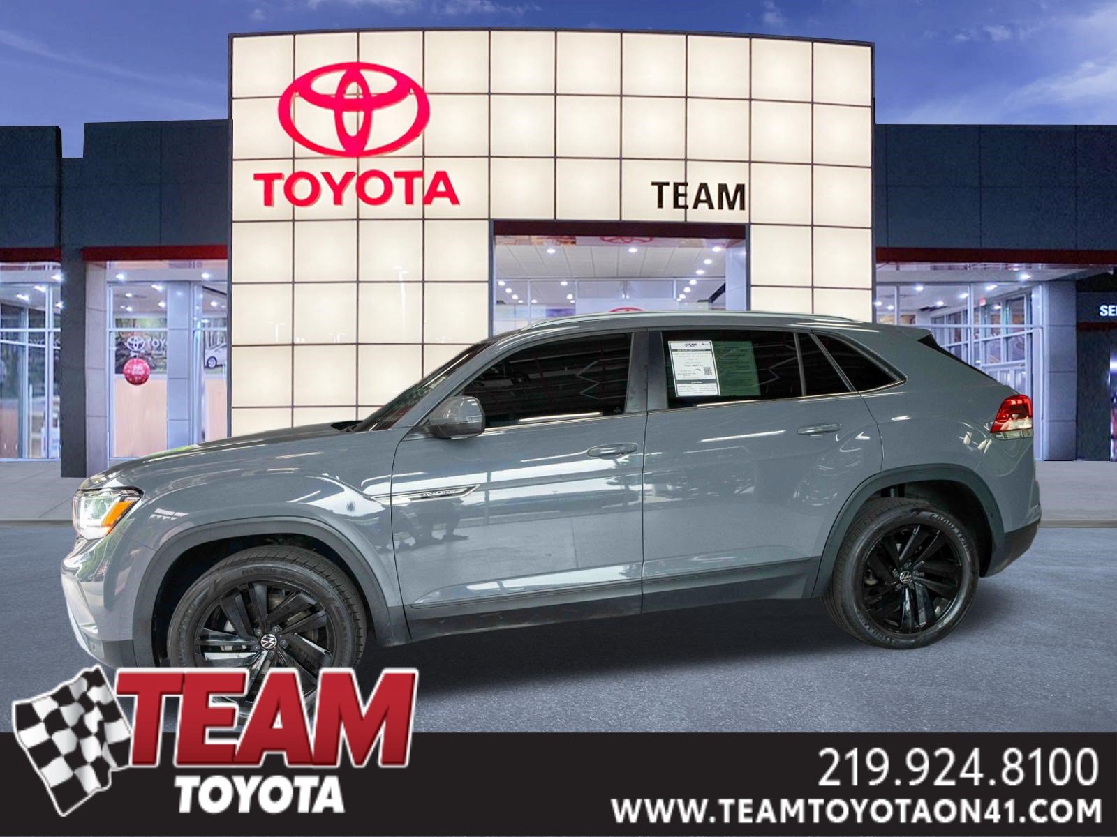 Used 2022 Volkswagen Atlas Cross Sport SE w/ Panoramic Sunroof Package