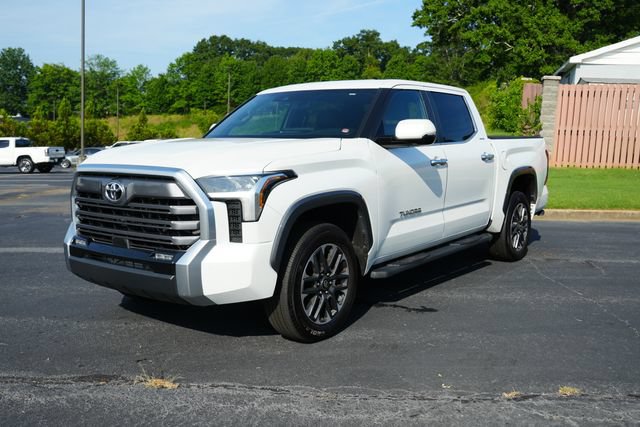 Used 2025 Toyota Tundra Limited AWD/4WD image 3