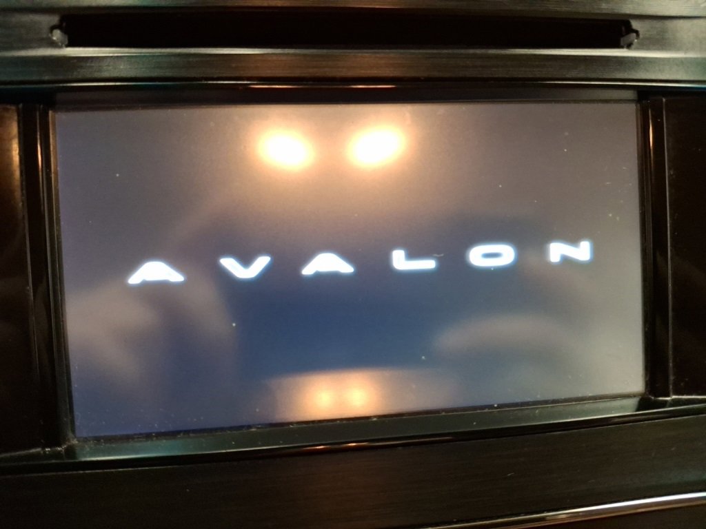 Used 2015 Toyota Avalon XLE image 22