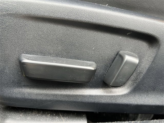 Used 2021 Lexus IS 300 w/ Accessory Package image 12