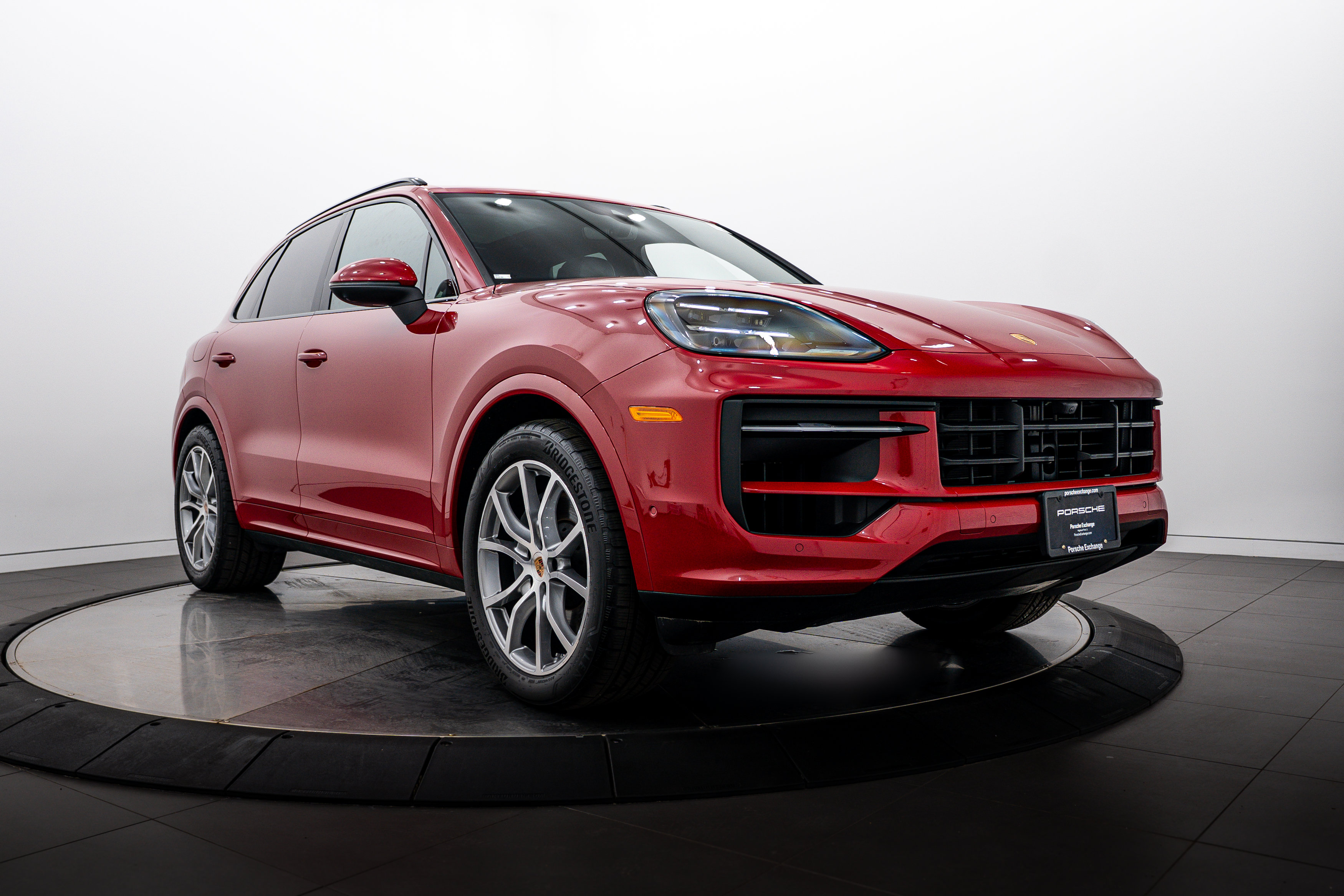 Certified 2026 Porsche Cayenne AWD/4WD image 9