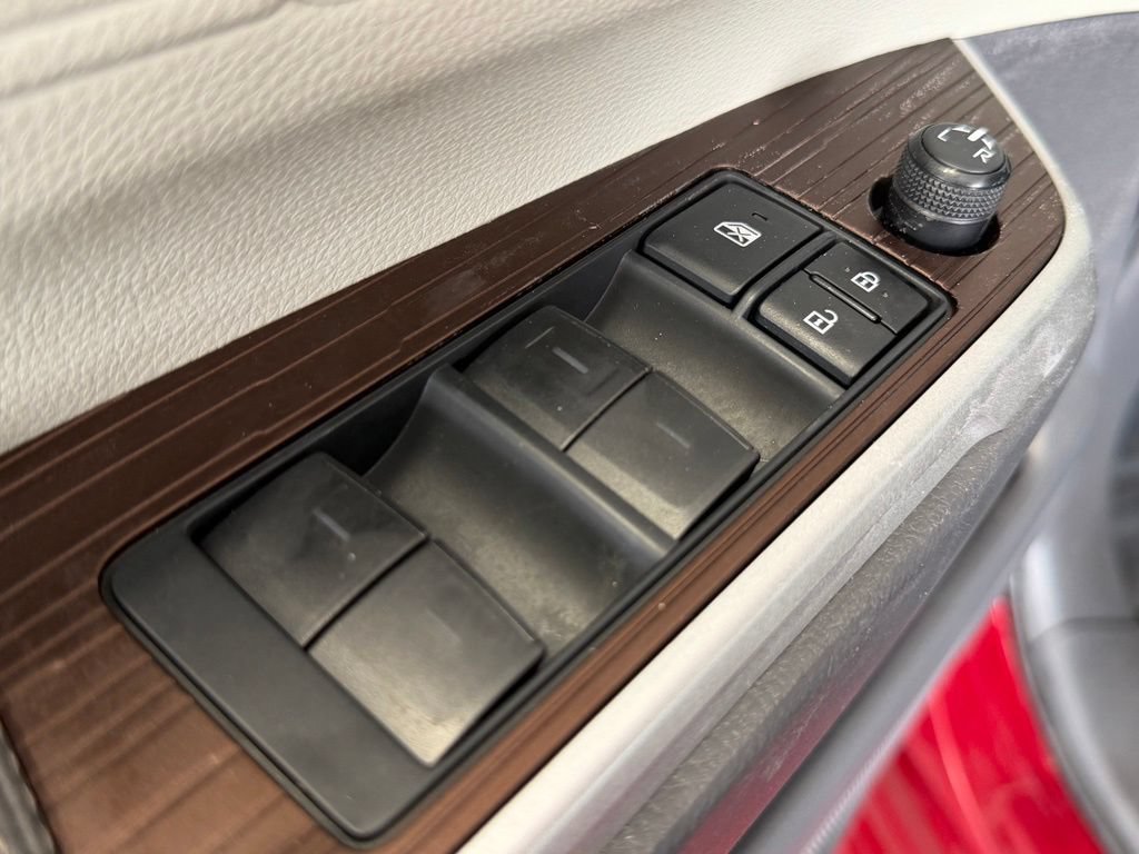 Certified 2022 Toyota Sienna LE AWD/4WD image 20