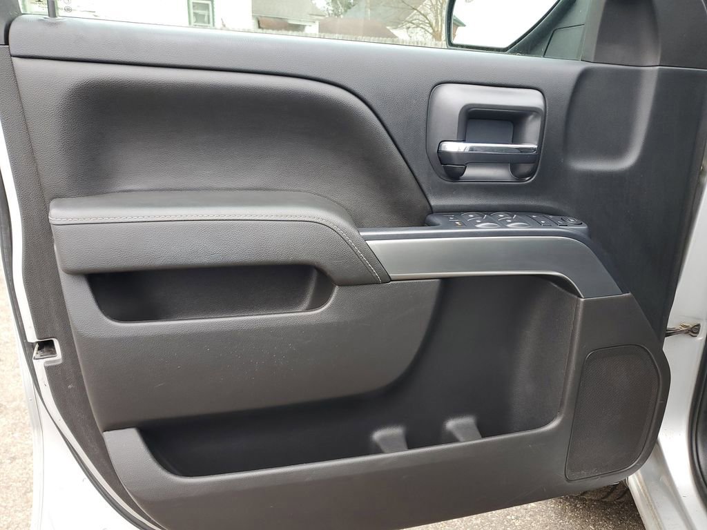 Used 2016 Chevrolet Silverado 1500 LT w/ All Star Edition image 9