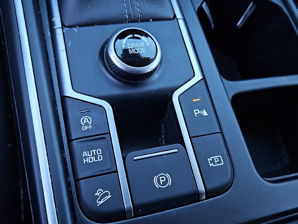 Certified 2024 Kia Sorento S FWD image 16