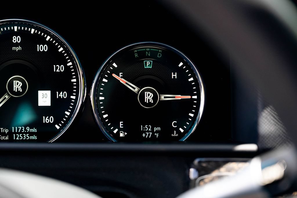 Used 2022 Rolls-Royce Cullinan Black Badge AWD/4WD image 49