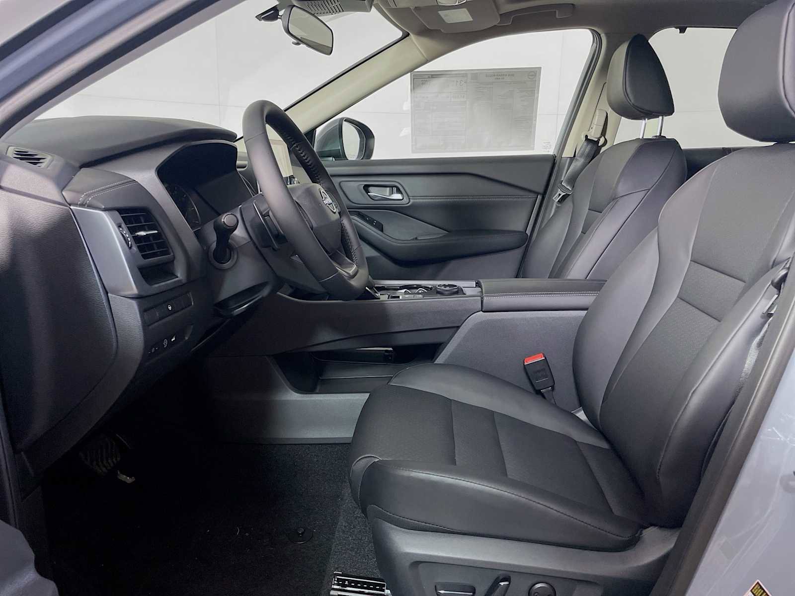 New 2026 Nissan Rogue SV image 4