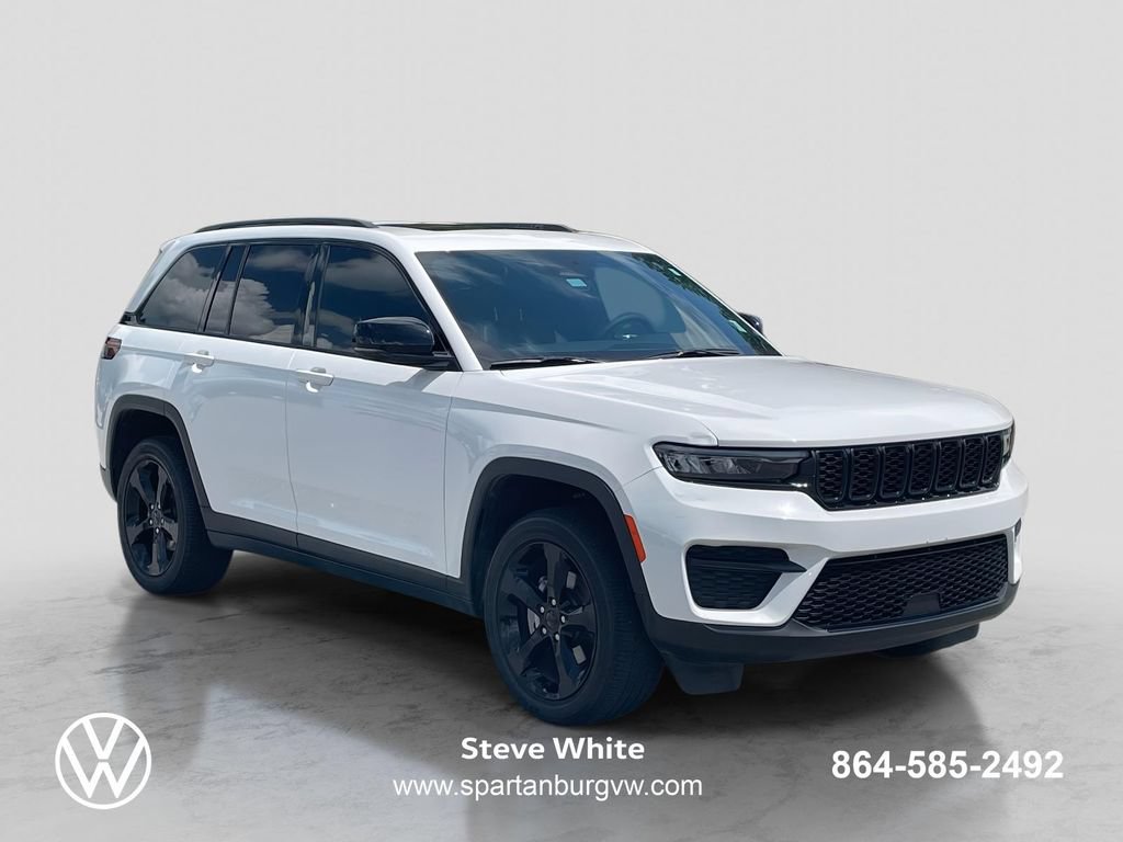 Used 2024 Jeep Grand Cherokee Altitude