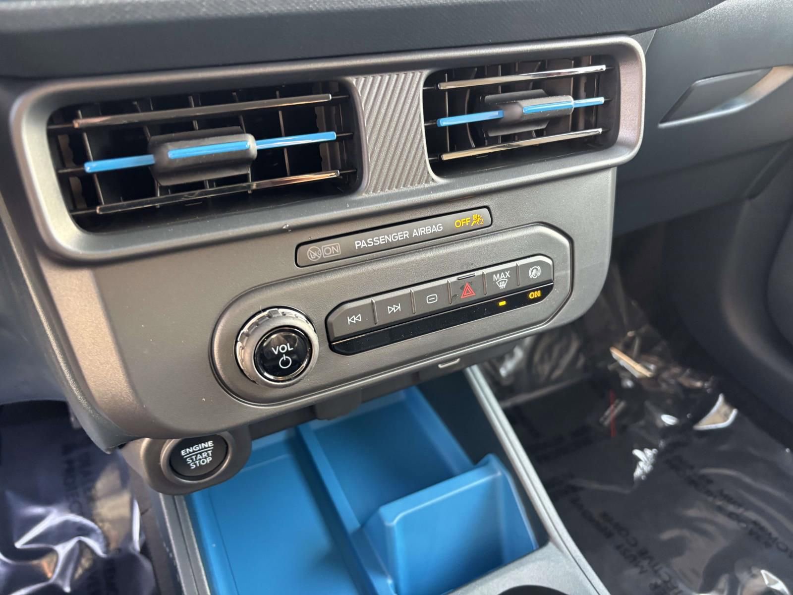 New 2025 Ford Maverick XLT w/ Equipment Group 301A image 22