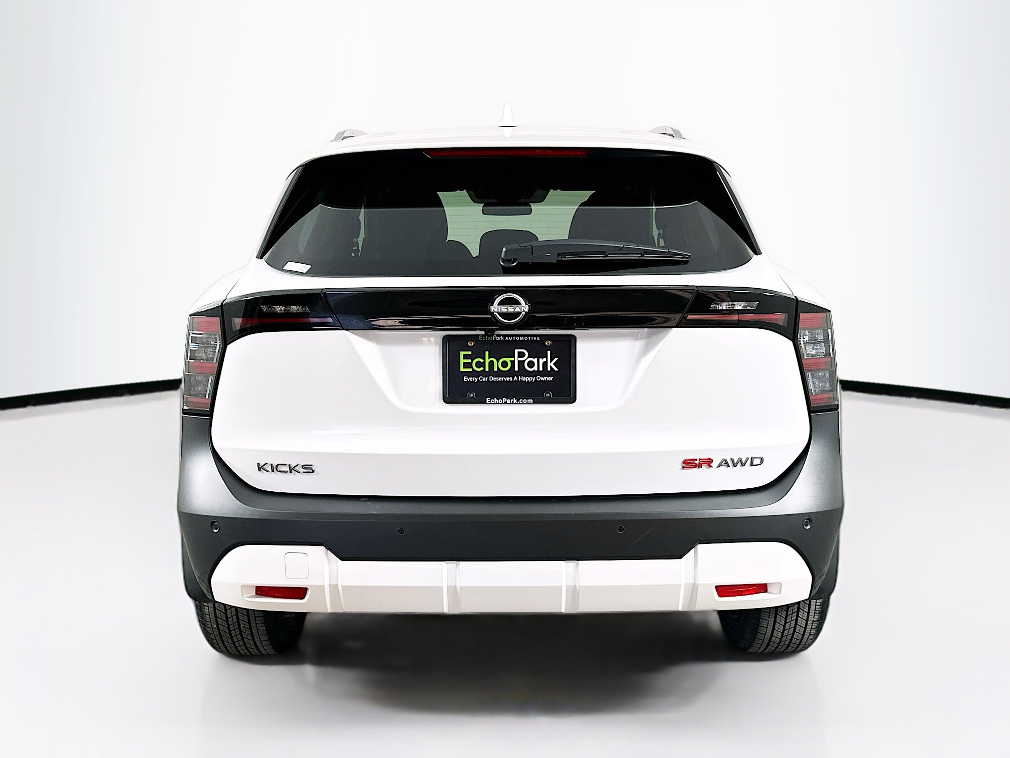 Used 2025 Nissan Kicks SR image 7