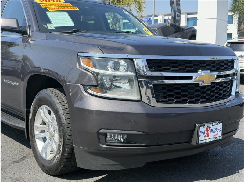 Used 2018 Chevrolet Suburban LT w/ Luxury Package RWD image 51