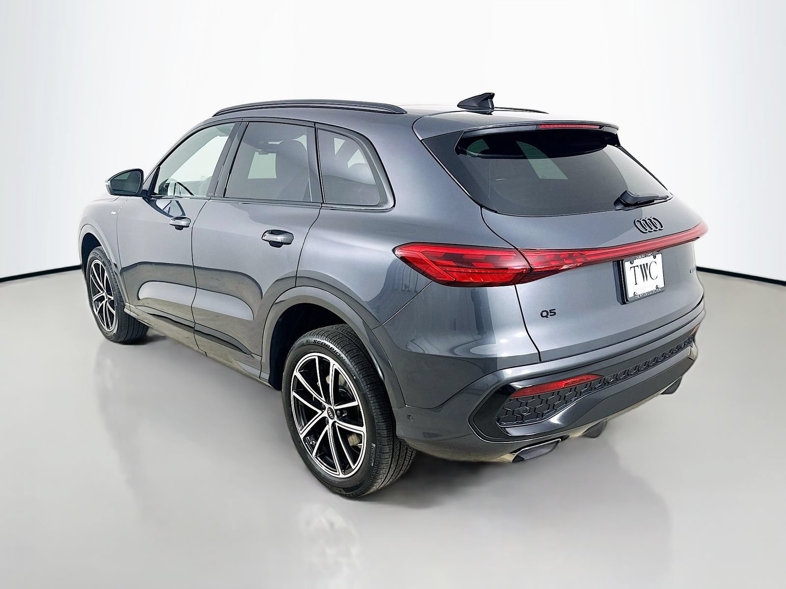 New 2026 Audi Q5 Premium AWD/4WD image 7