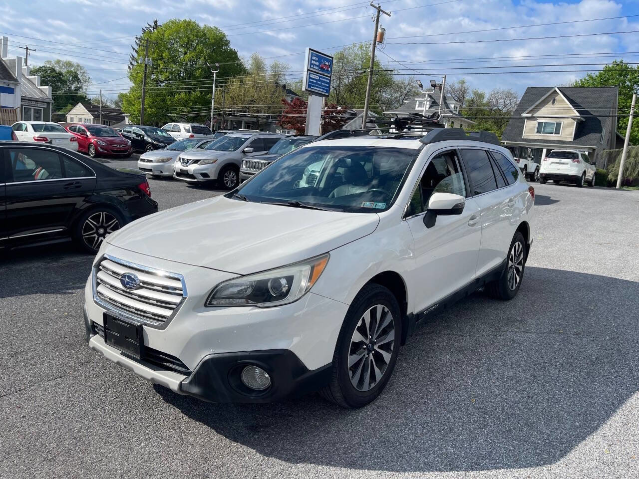 Used 2016 Subaru Outback 2.5i Limited image 2