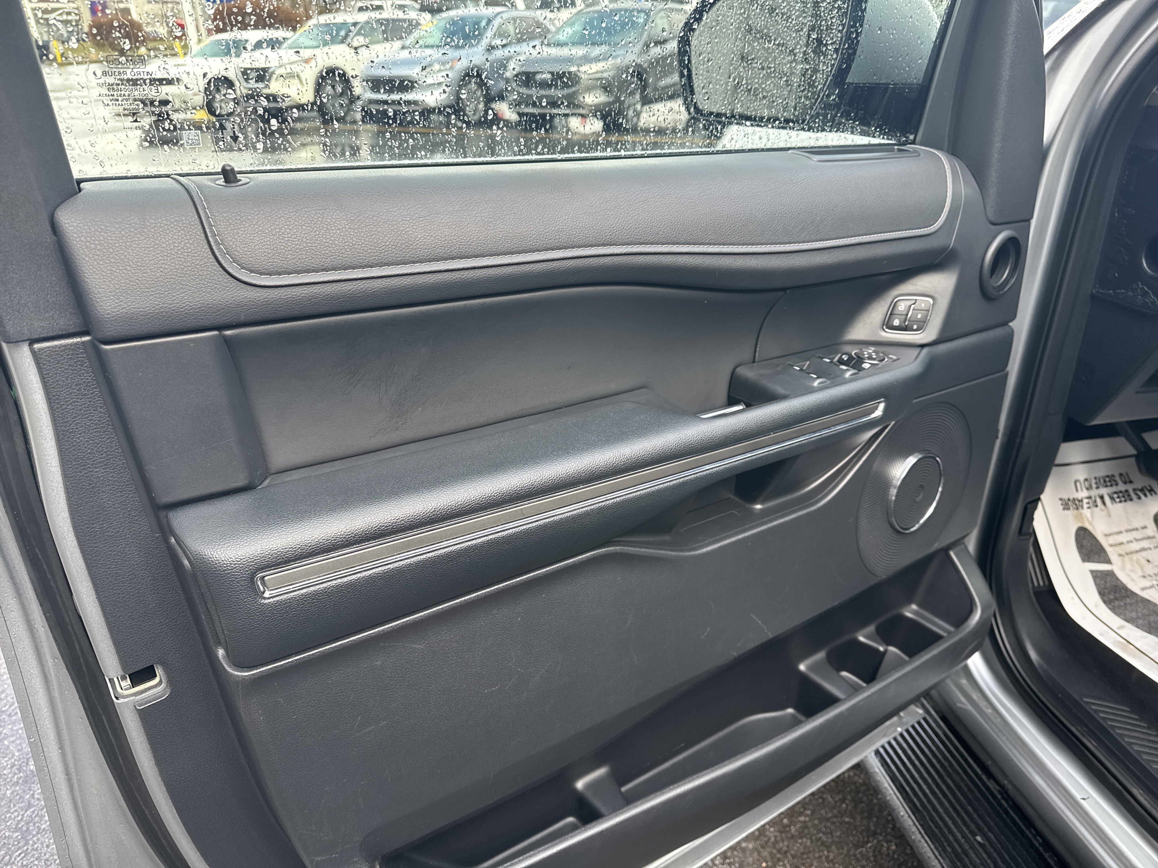 Certified 2024 Ford Expedition XLT AWD/4WD image 9