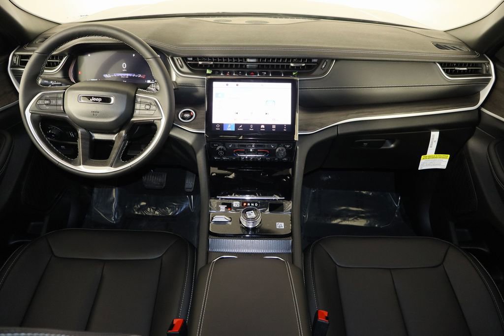New 2025 Jeep Grand Cherokee Limited image 14