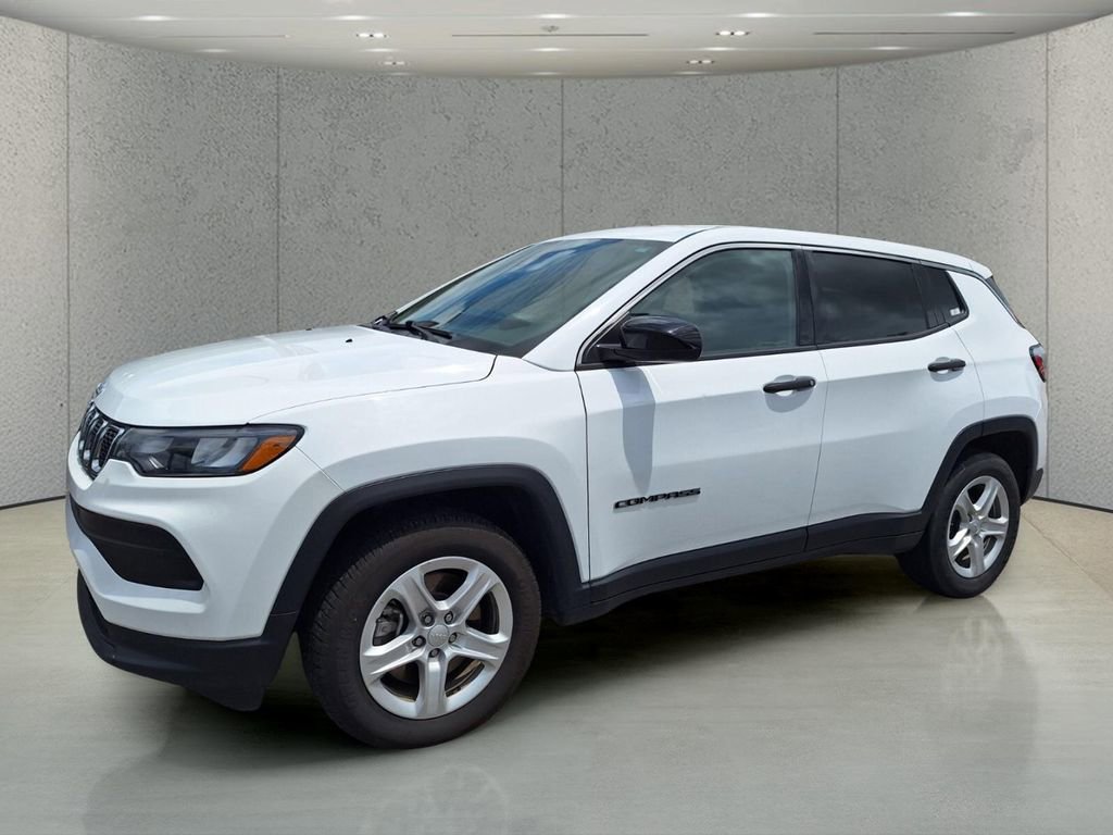 Used 2023 Jeep Compass Sport AWD/4WD image 9